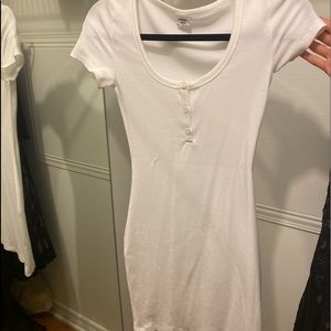 ARITZIA! Sunday Best White T-Shirt Dress (XS)